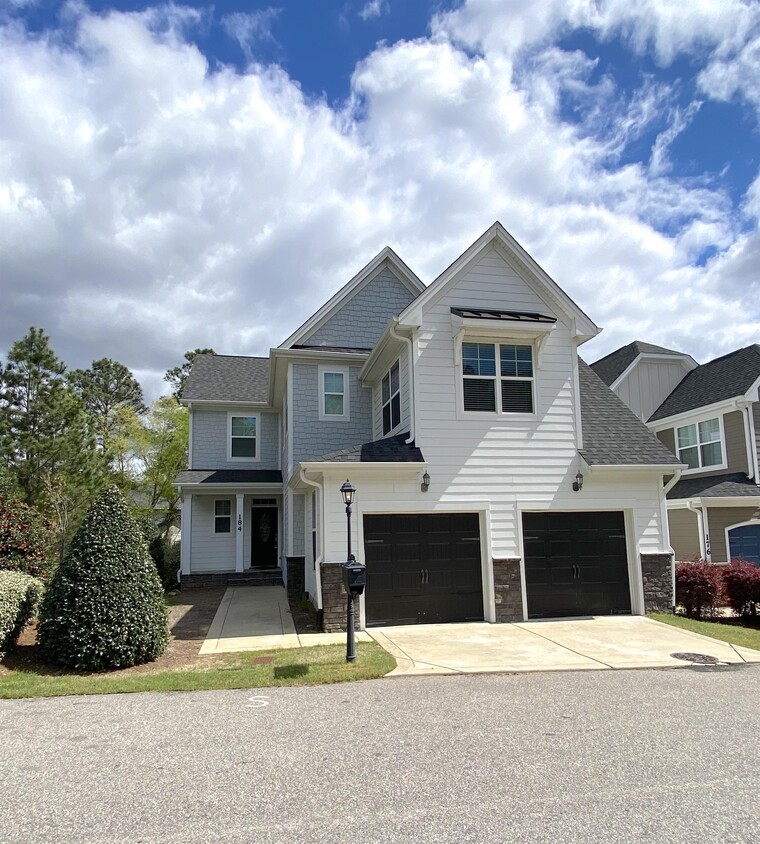Primary Photo - 184 Pine Hawk Dr