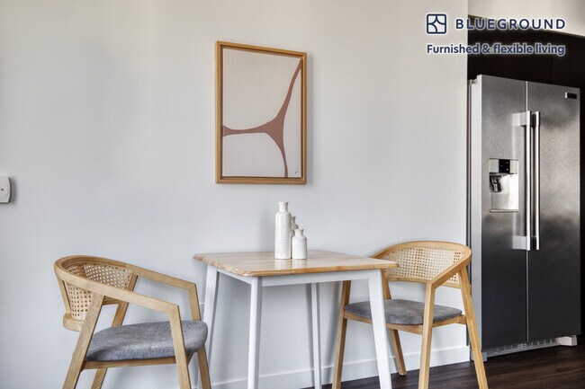 Foto del edificio - 2116 4th Ave