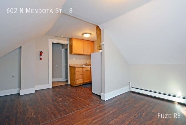 Foto del edificio - 602 N Mendota St