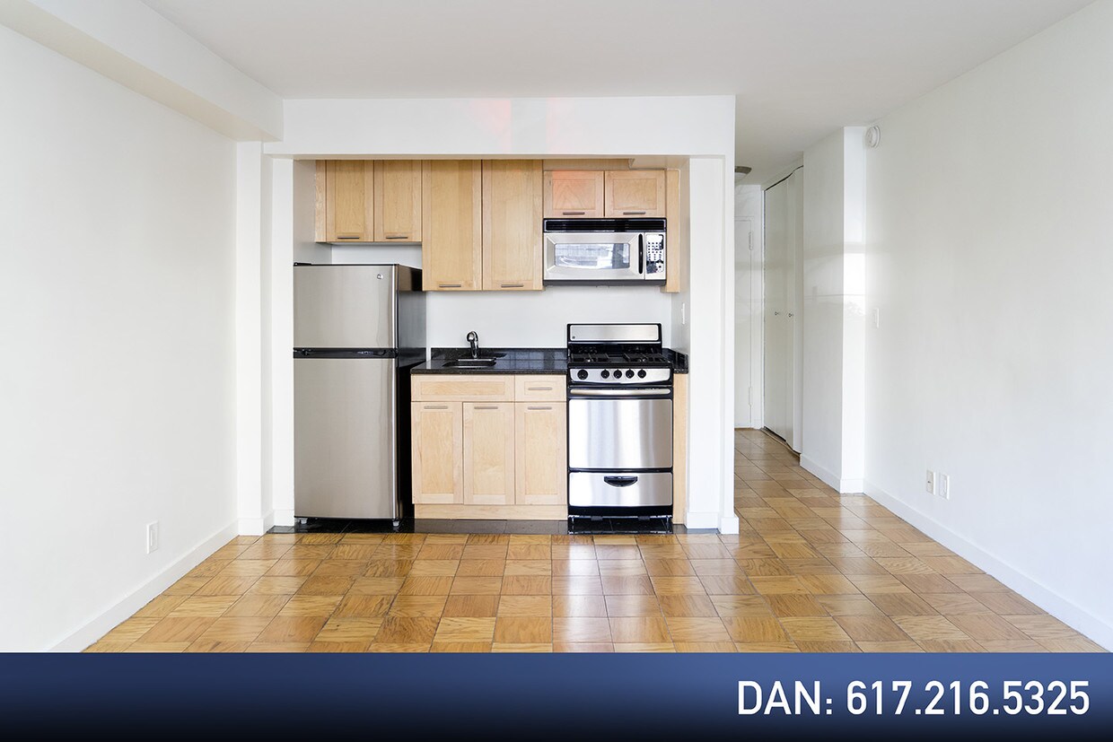 Foto principal - 236 E 36th St