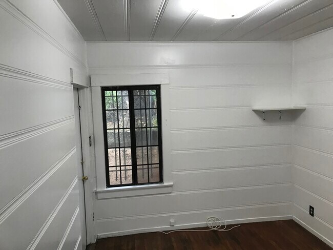 Foto del edificio - 1449 Silver Lake Blvd