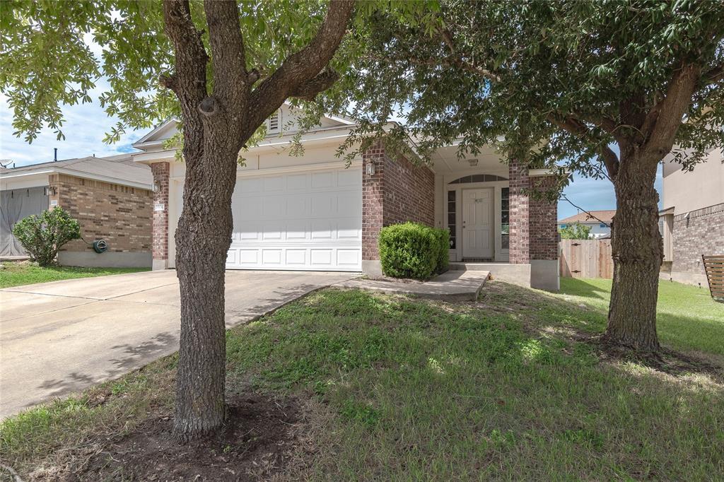 Foto principal - 1504 Morning Mist Ln