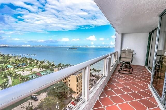 Foto del edificio - 1717 N Bayshore Dr