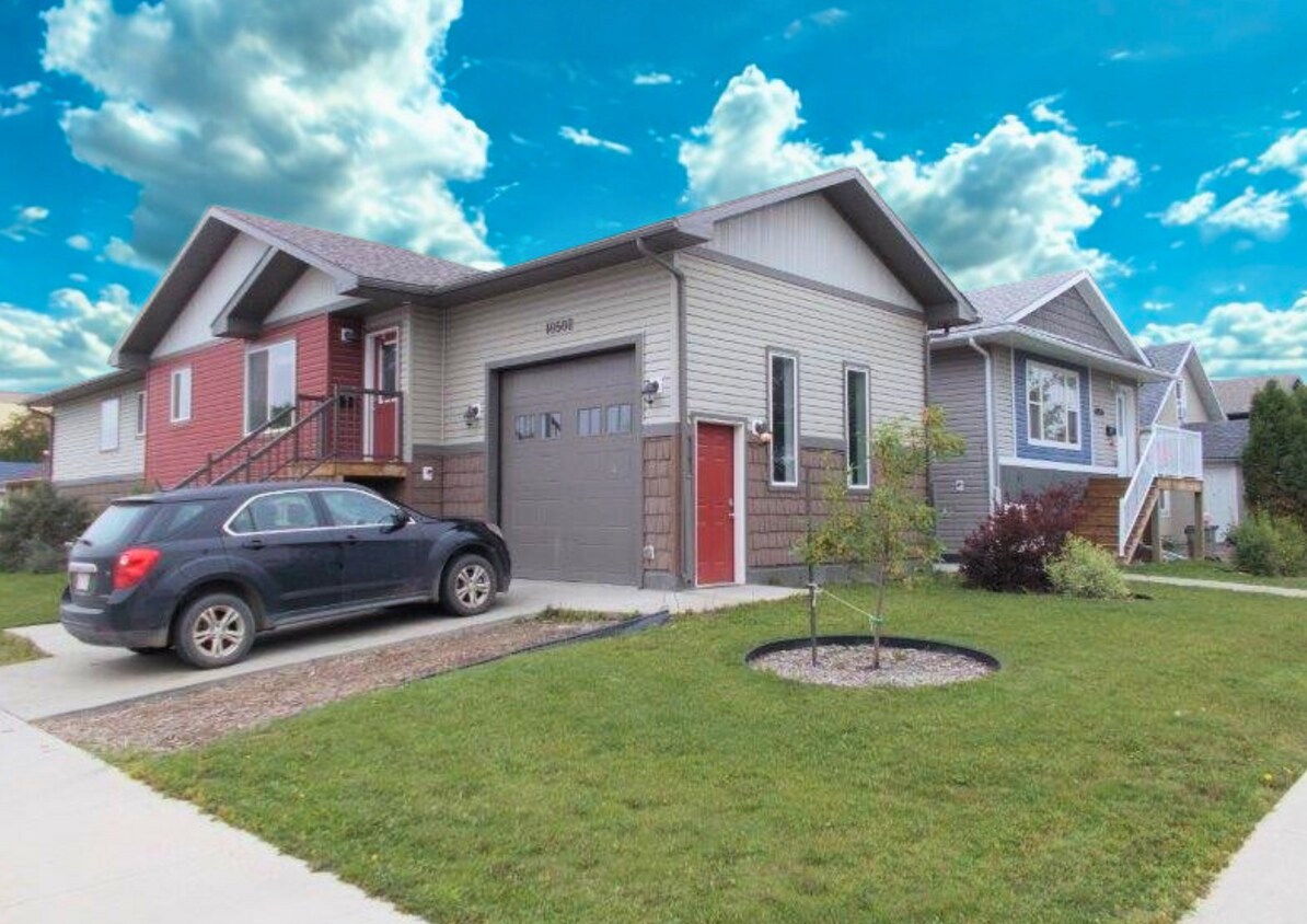 Primary Photo - 10502-10102 102 St