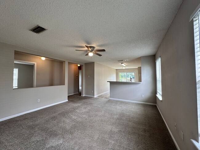 Building Photo - Rideout Hideaway - Three Bedroom