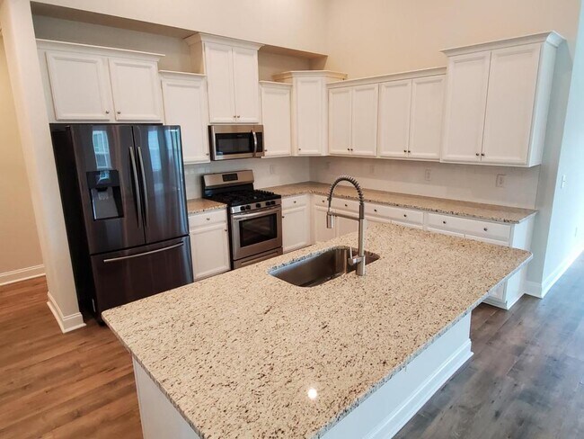 Building Photo - 711 Little Fawn Way