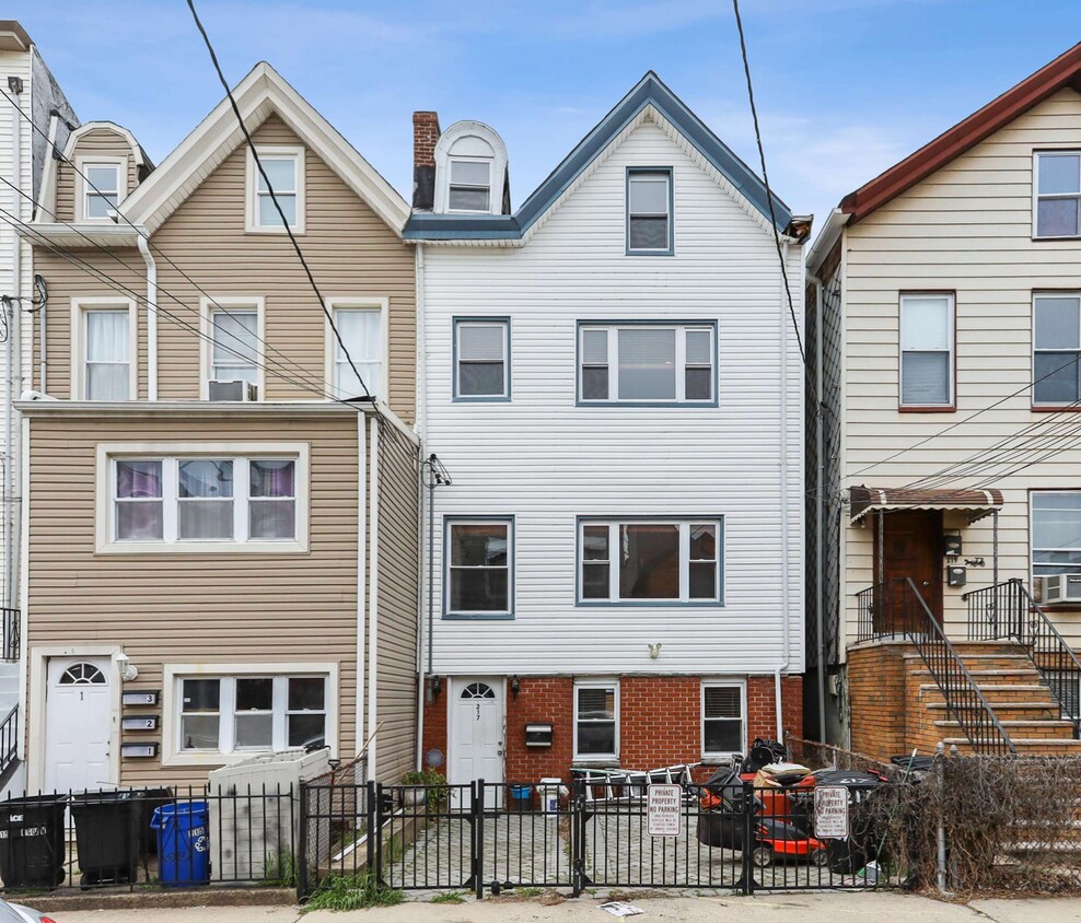 217 Ogden Ave, Jersey City, NJ 07307 House Rental in Jersey City, NJ