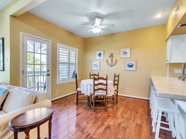 Building Photo - 16627 Bayfront Dr