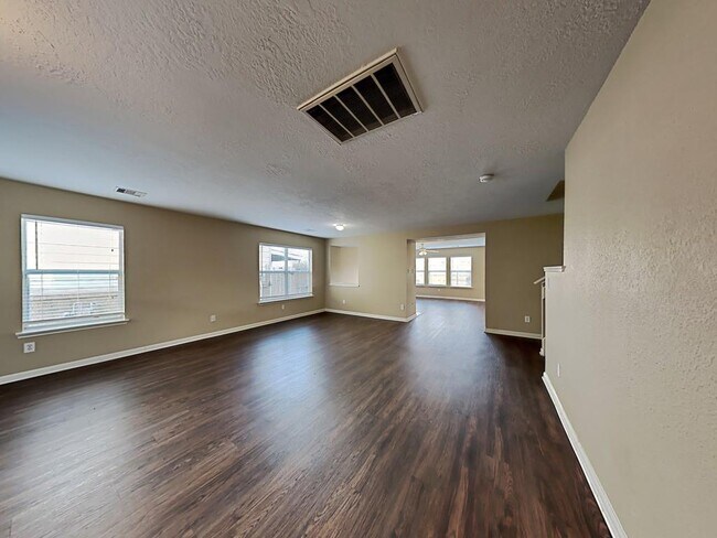 Foto del edificio - 3018 Ribbon Creek Way