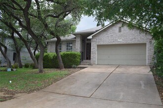 Building Photo - 3810 Newland Dr