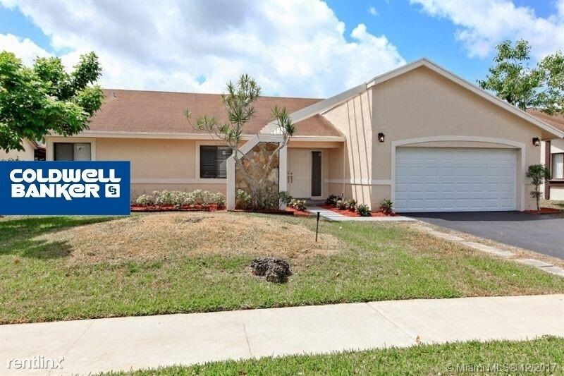 Primary Photo - 7140 NW 45th Ct