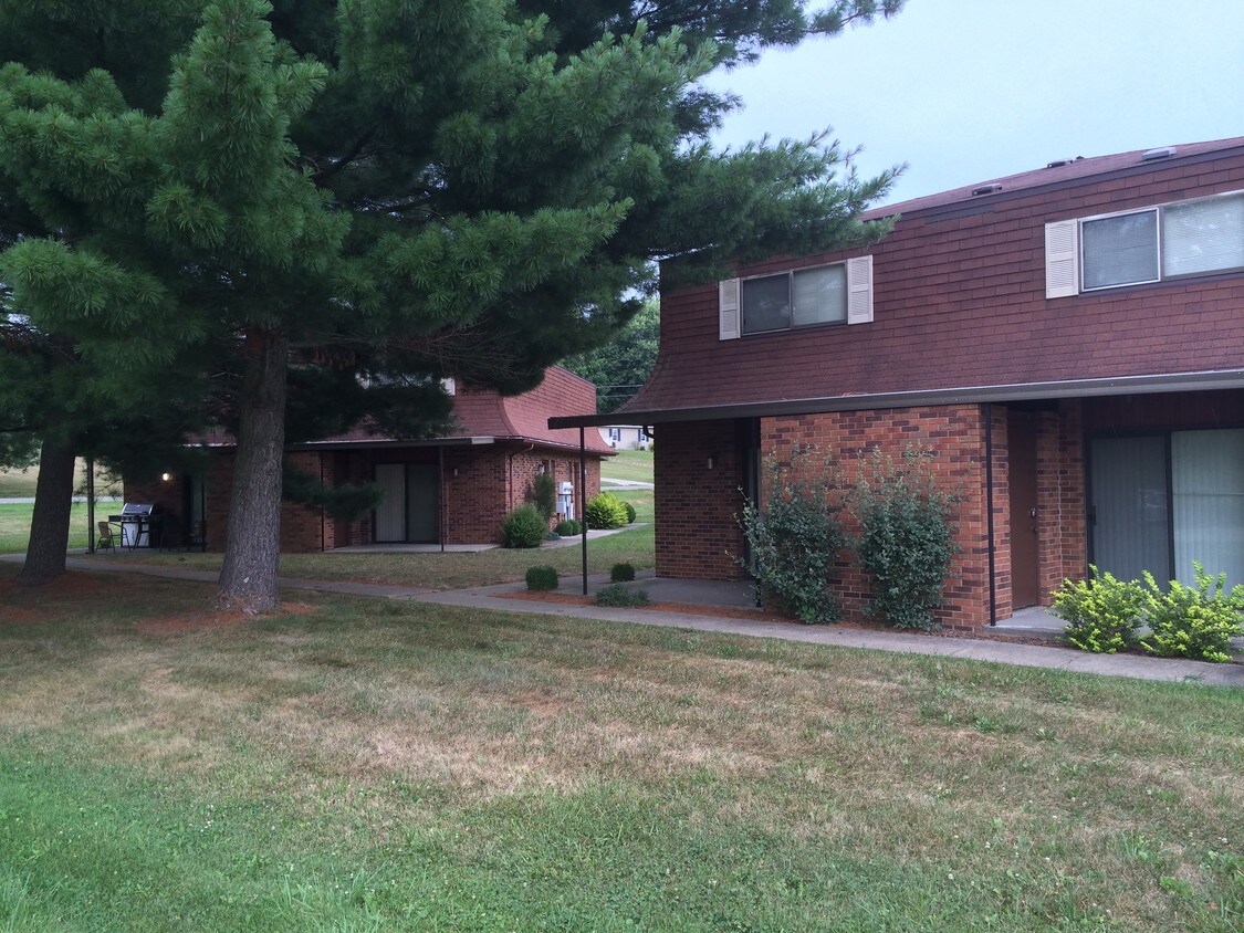 6300 Carolina Rd, Nashport, OH 43830 Apartments in Nashport, OH