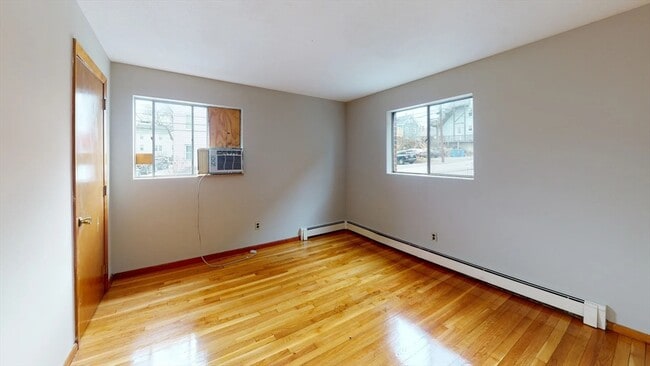 Building Photo - 78-80-80 Harvard St