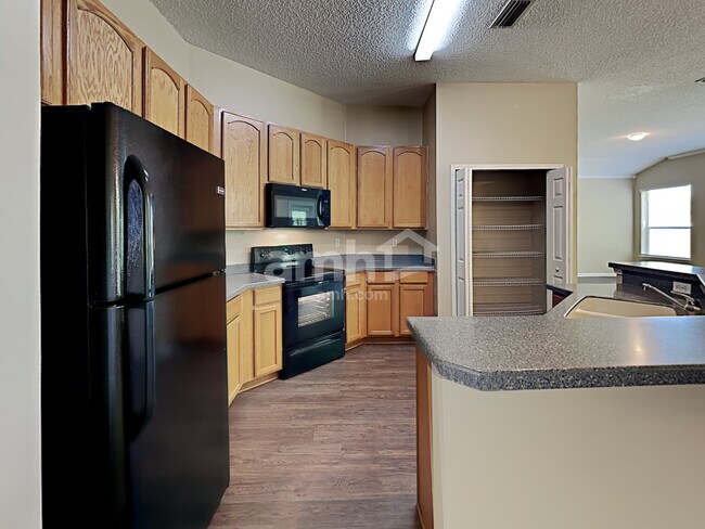 Foto del edificio - 11793 Rolling River Blvd