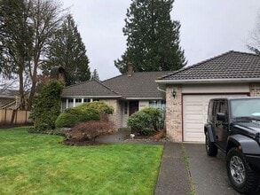 Building Photo - 6212 Karat Ct SW