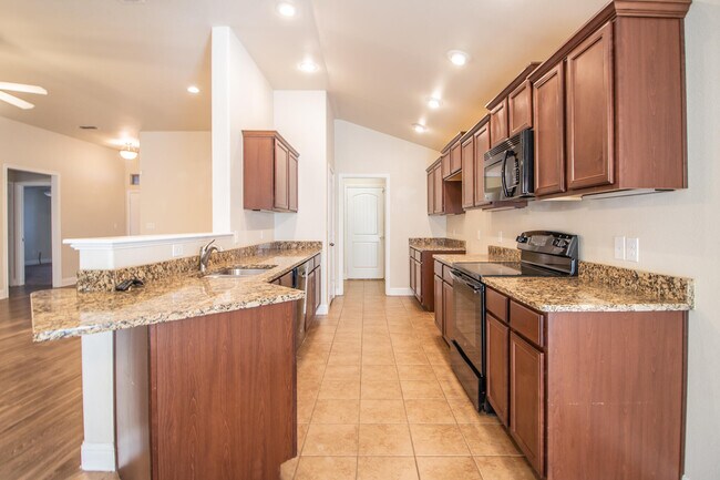 Foto del edificio - 9708 Remington Avenue