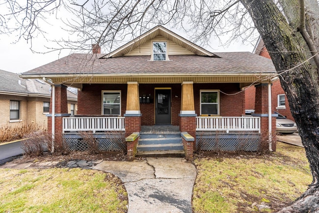 Photo - Charming, Fully Furnished Kenwick Rental | $1,500/mo – Utilities Included House