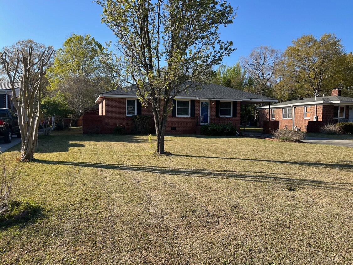 Primary Photo - 1236 Fort Dr