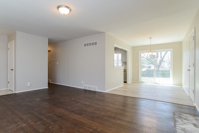 Building Photo - 8001 E 91st Terrace