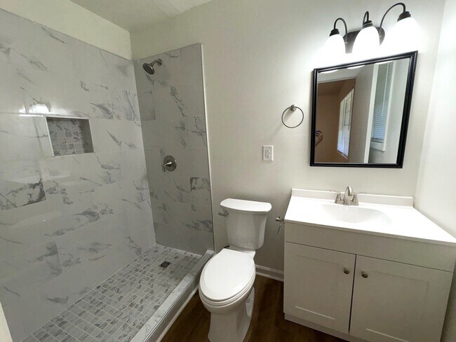 Foto del edificio - 4323 Ansley Ave