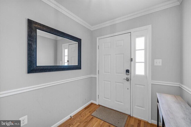 Foto del edificio - 3755 Madison Ln