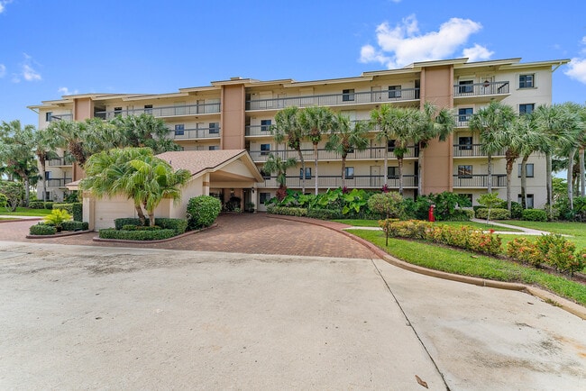 Building Photo - 1001 Seafarer Cir