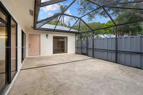 Foto del edificio - 8912 Thumbwood Cir