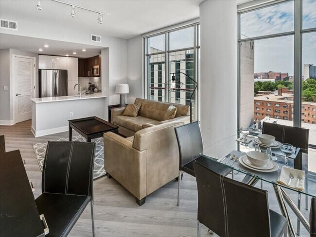 Foto del edificio - 4836 Rugby Ave