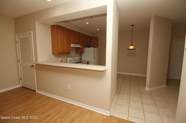 Building Photo - 912 Handsome Cab Ln