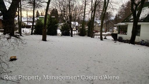 Building Photo - 219 E Foster Ave