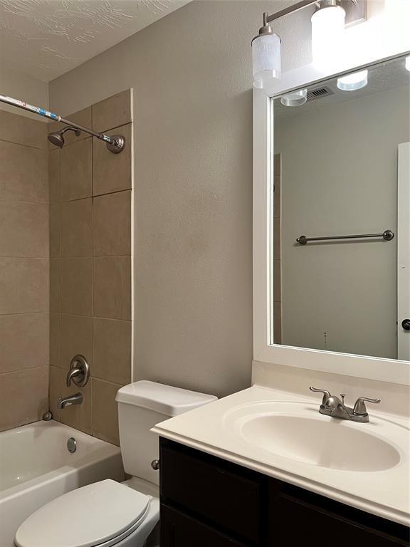 Building Photo - 2207 Diamond Crest Dr