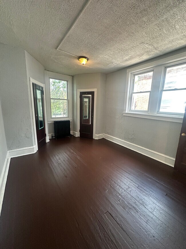 Foto del edificio - 4326 N Franklin St