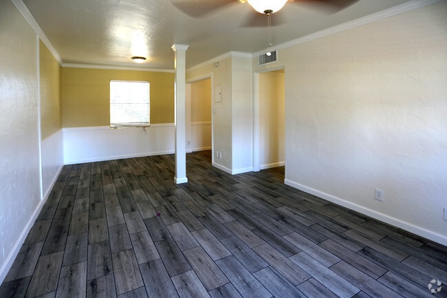1 Bedroom - The Carolina