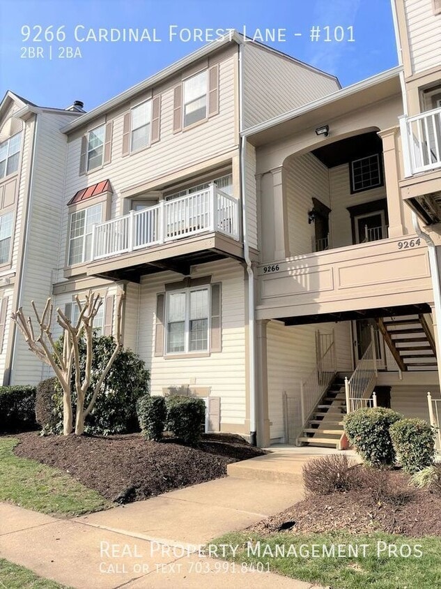 LARGE 2 BED/2BATH BACKS TO WOODS! Townhouse for Rent in Lorton, VA