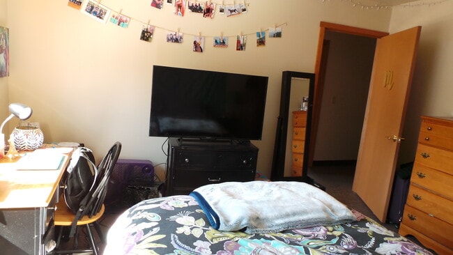 Building Photo - Wegner Apartments