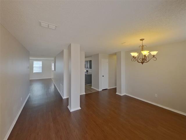 Foto del edificio - 1415 Lochspring Dr