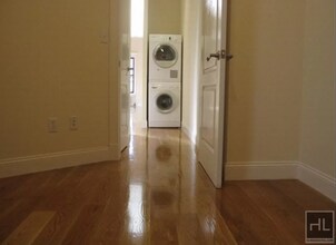 Building Photo - GORGEOUS MIDTOWN WEST 2 BEDROOM - WON'T LA...