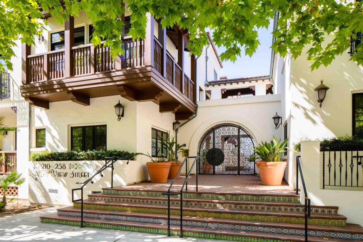 256 View St Unit na, Mountain View, CA 94041 Condo for Rent in