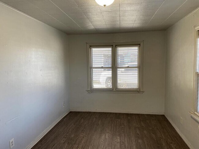 Foto del edificio - 316 SW 27th St