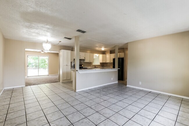 Building Photo - 7219 Westport Way
