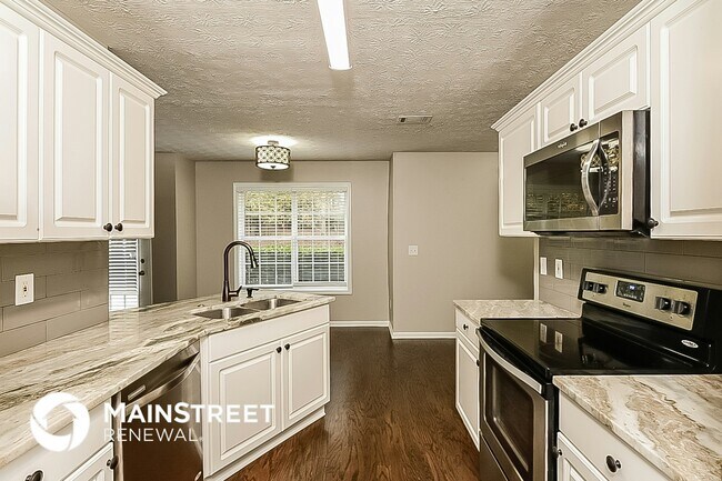 Building Photo - 60 Berkshire Run