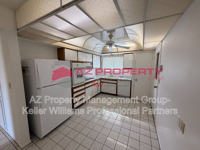 Foto del edificio - 10831 W Deanne Dr