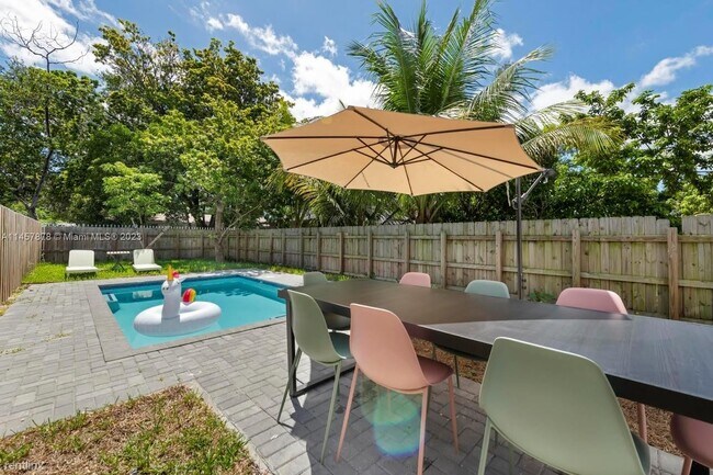 Building Photo - 3 br, 2.5 bath House - 5125 NW 5th Avenue 0