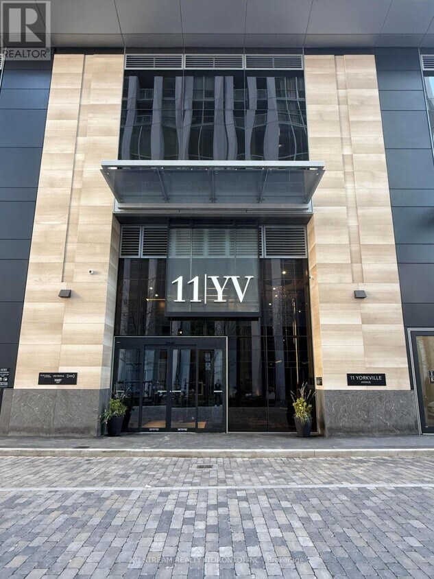 Photo principale - 11-4011 Yorkville Ave