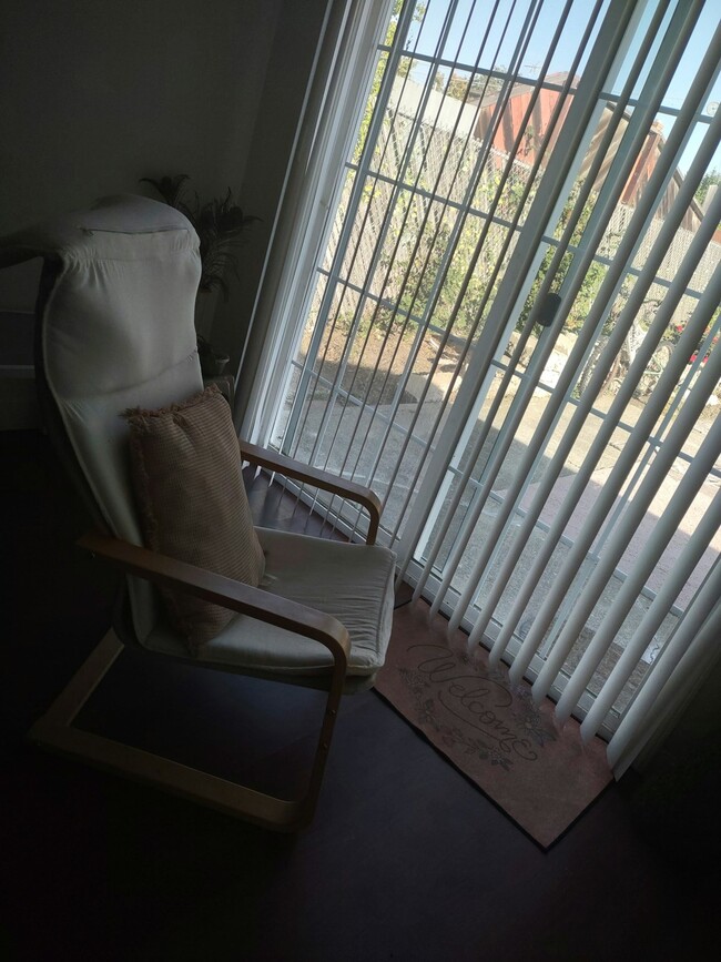 Foto del edificio - 936 Lucia Ct