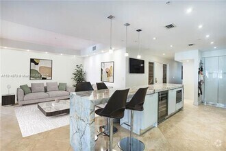 Building Photo - 1415 Sunset Harbour Dr