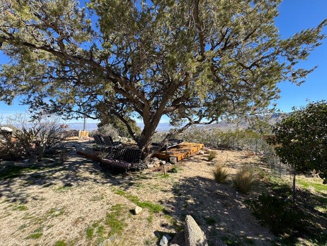 Foto del edificio - 70625 Granite Ln