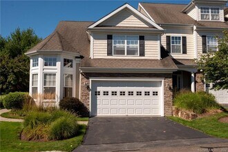 Building Photo - 8 Dogwood Ct