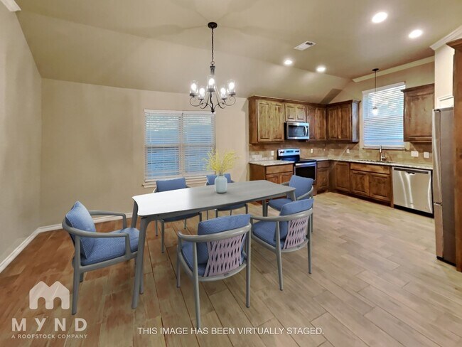 Foto del edificio - 2612 Creek Dr