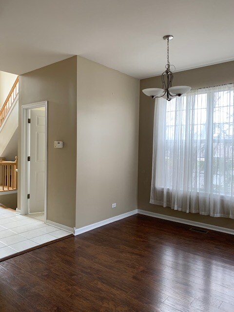 Foto del edificio - 16 Rose Hill Ct